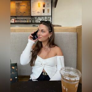 WORN ONCE Abercrombie Cream off the shoulder top